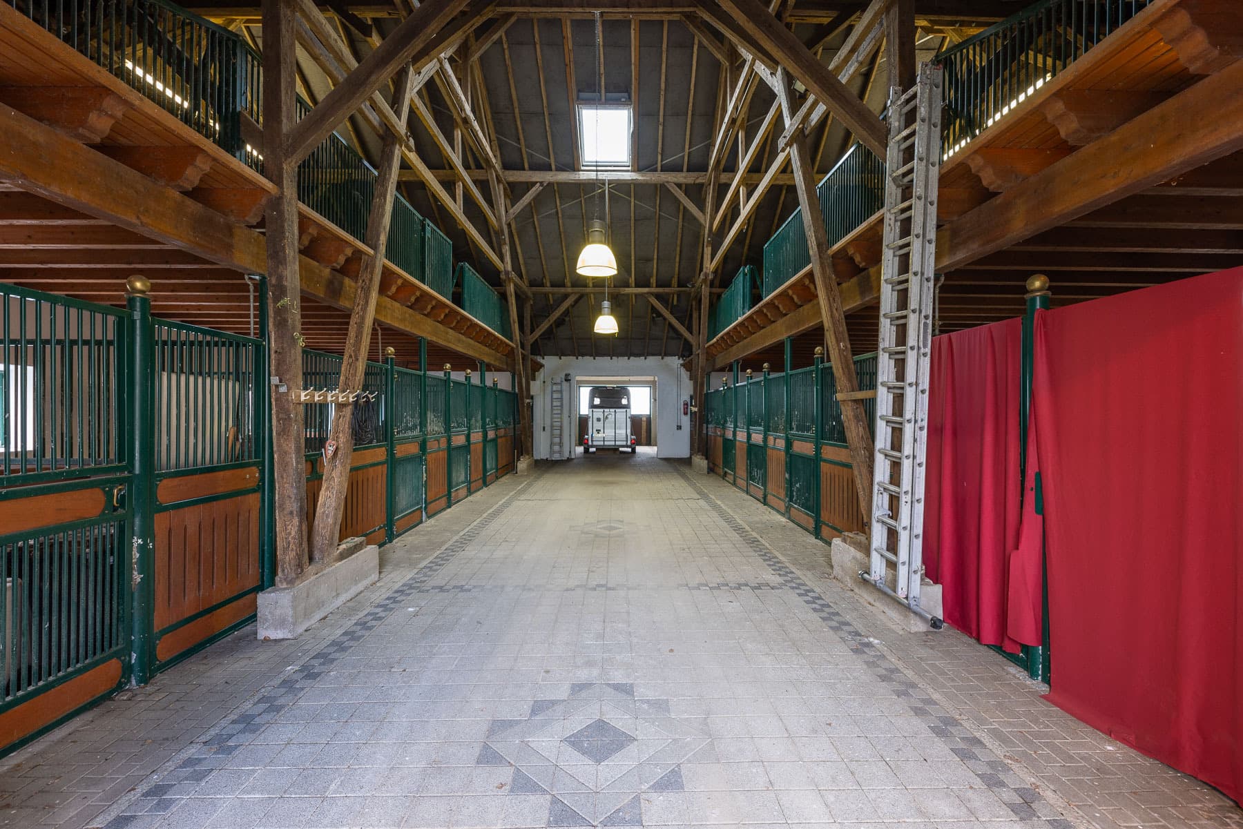 Stallungen 1