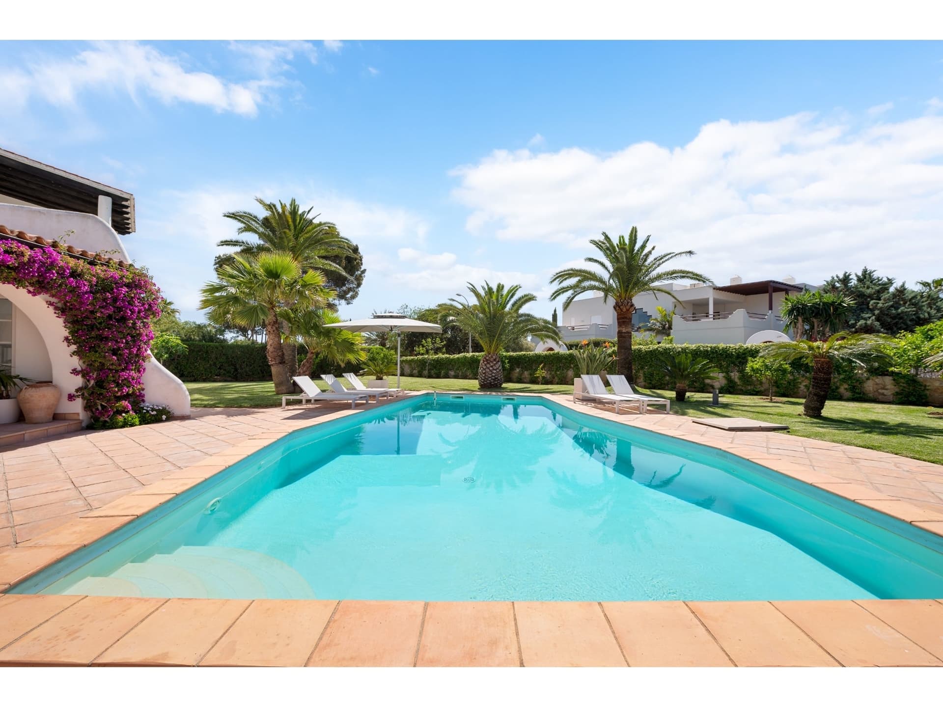 Outdoor-Pool