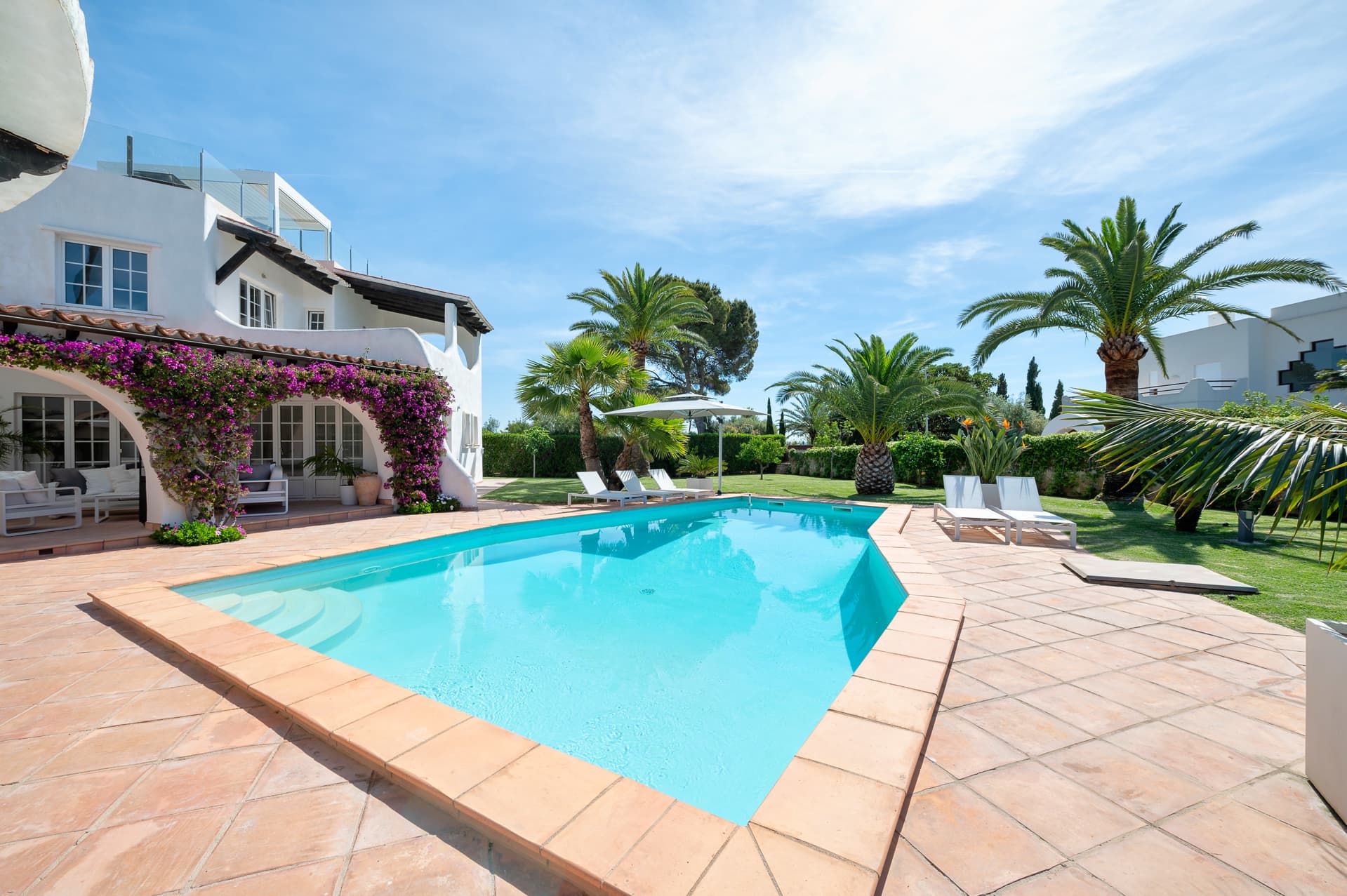 Outdoor-Pool