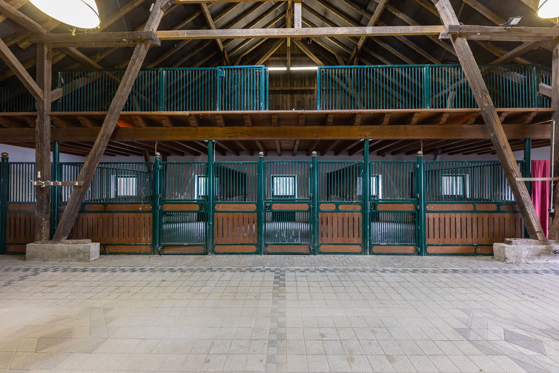 Stallungen 2