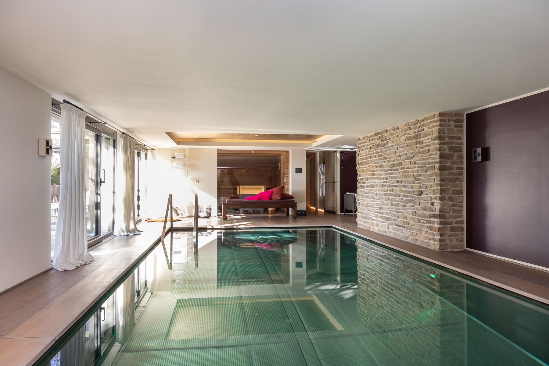 Pool + Sauna