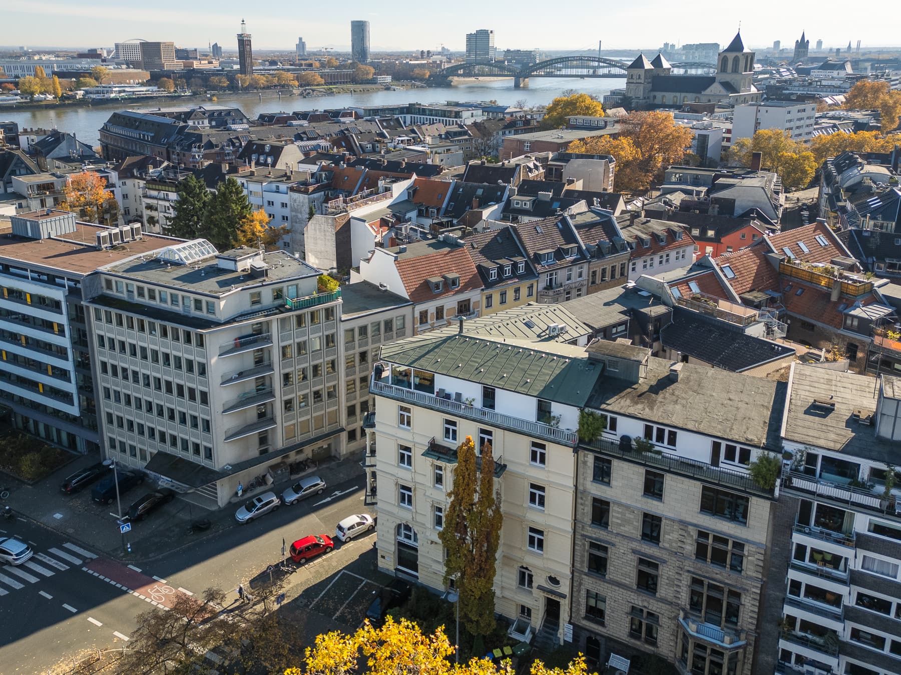 Dronenansicht WGH gesamt Rhein